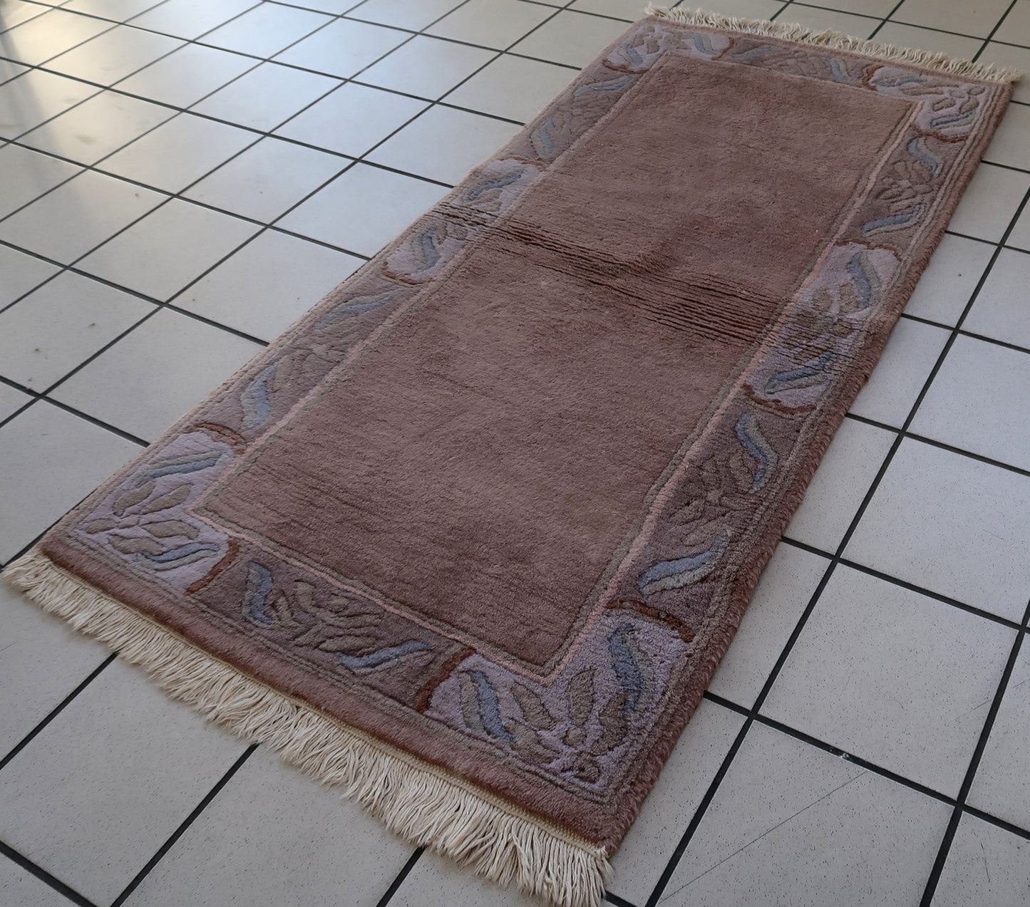 Handmade vintage Tibetan Khaden rug in original good condition. The rug has been made in Nepal, it is from circa1970s.