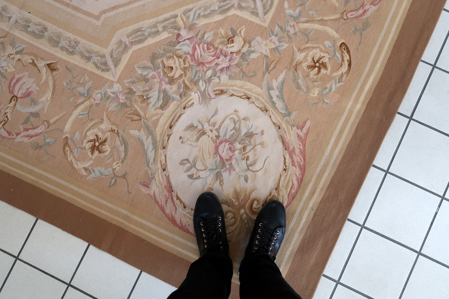 Handmade vintage French Aubusson rug 8.7' x 12' (266cm x 367cm), 1970s - 1C838