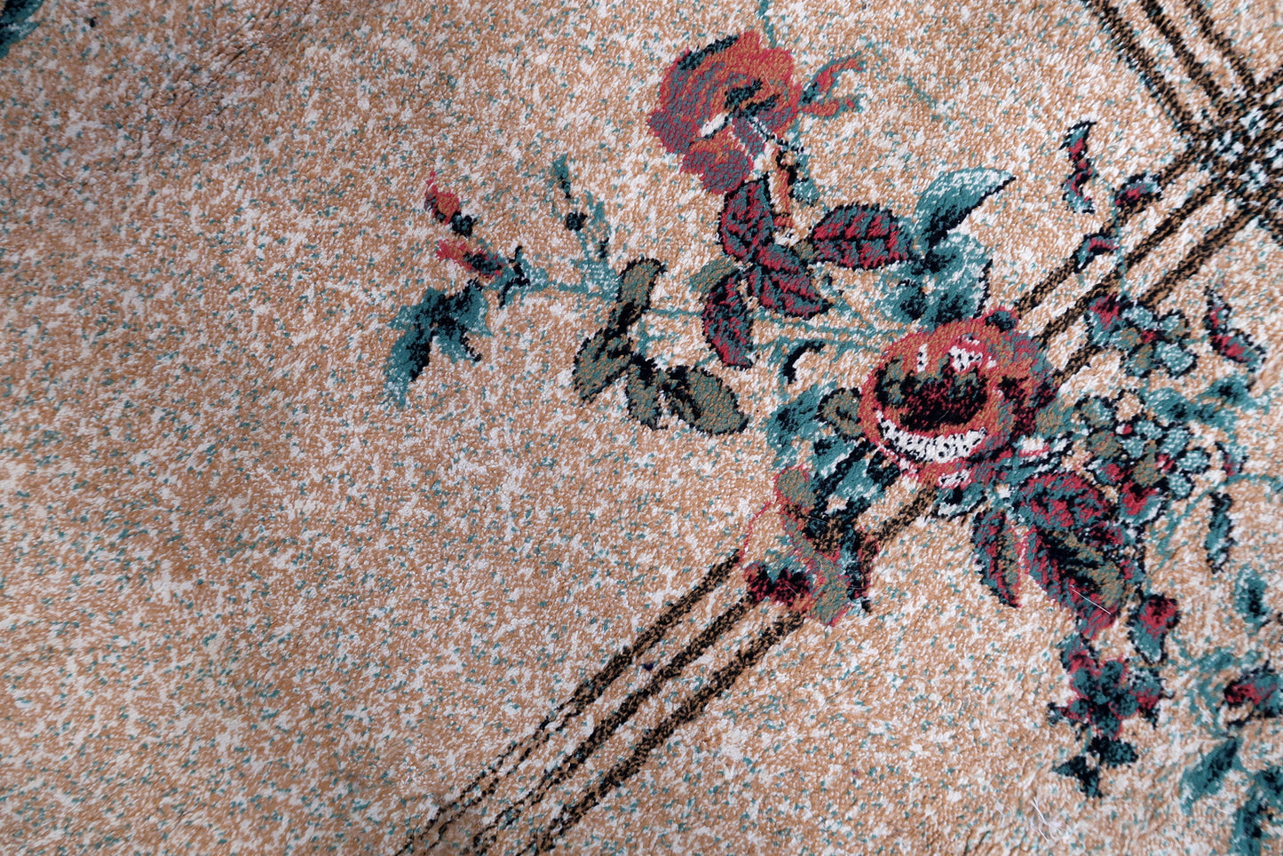 Vintage Turkish Modern rug in original good condition. The rug has been made in traditional pattern, it is from circa1970s. The rug is machine made.