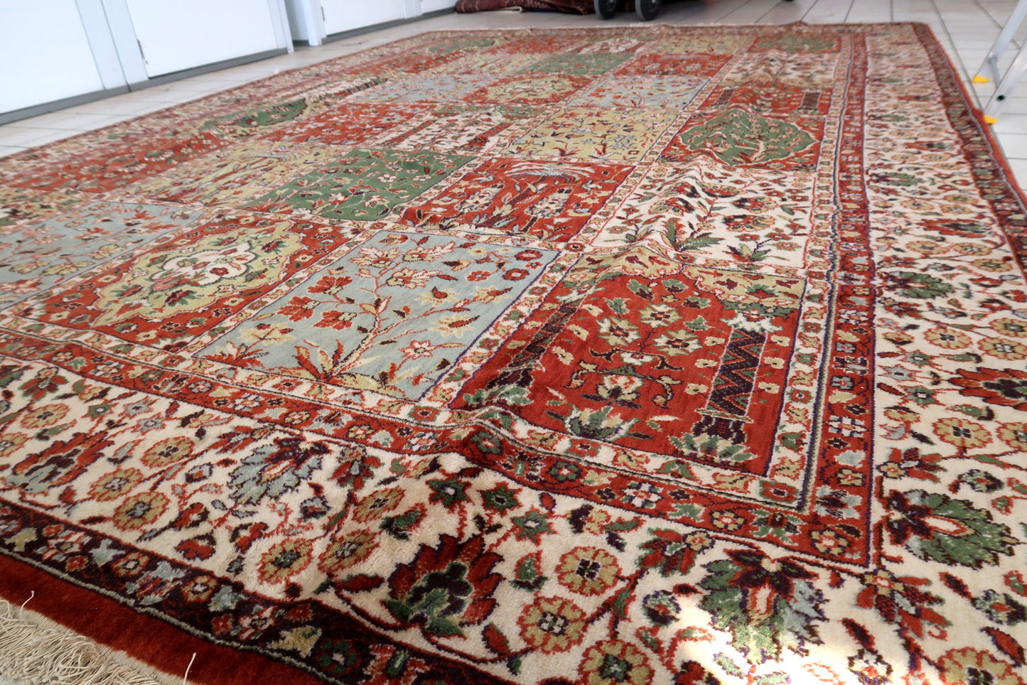 Vintage Persian Qum style rug 8' x 11.5' (245cm x 352cm) 1970s - 1C927