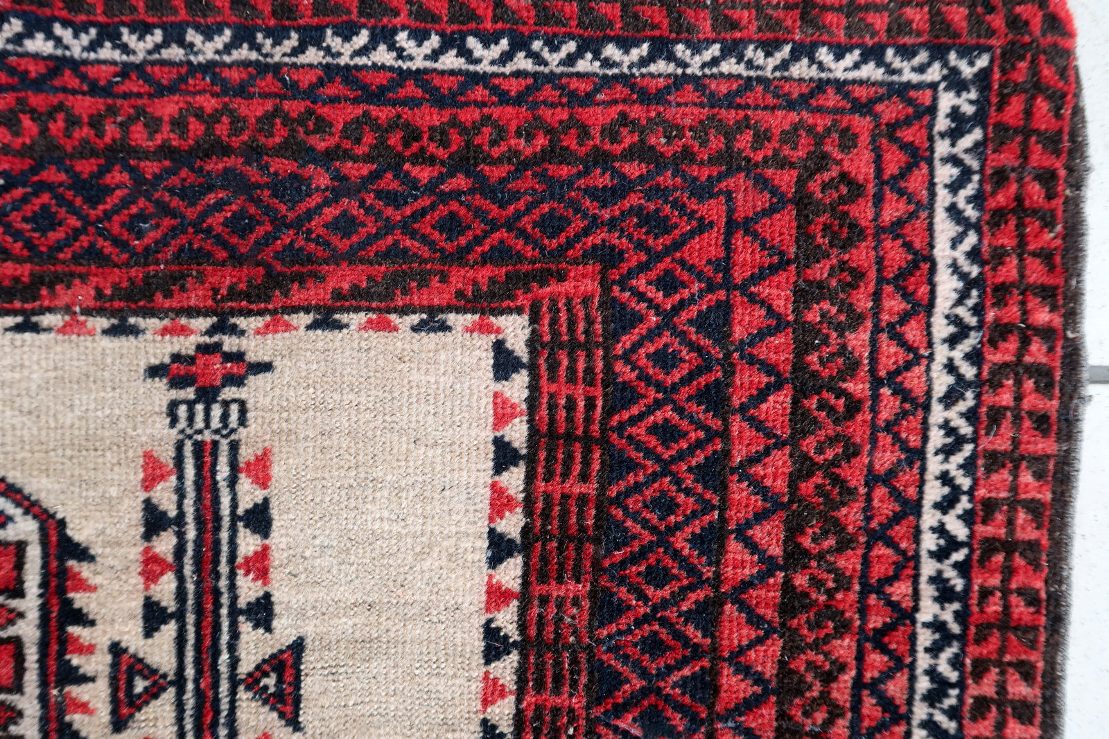 Handmade antique Afghan Baluch prayer rug 1910s