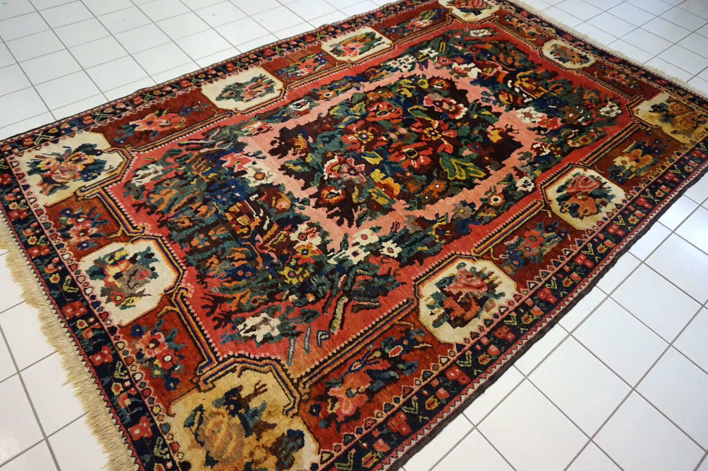 5.5' x 8.3' (169cm x 253cm) Size