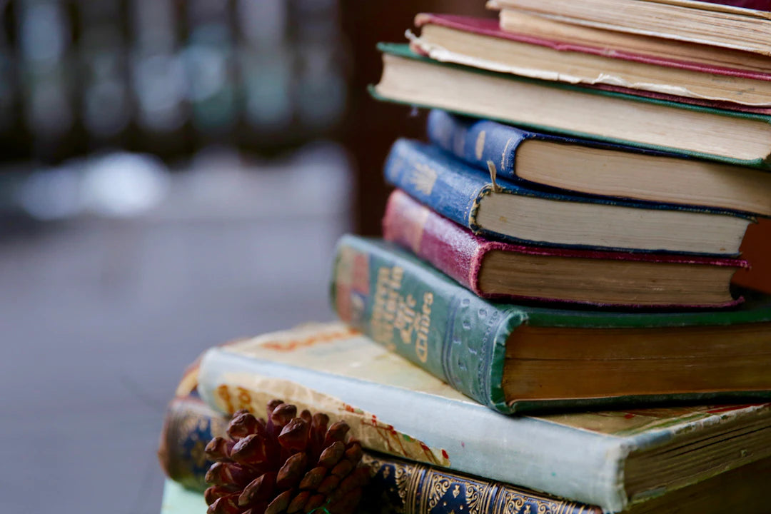 Transform Vintage Books into Stunning Home Decor
