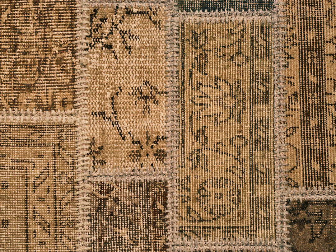 The Craftsmanship Behind Handmade Rugs An Insider's Perspective