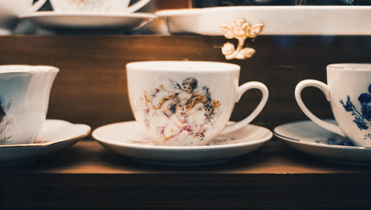Charming Antique Tableware That Transforms Your Home Decor