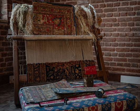 A Guide to Identifying Genuine Handmade Rugs