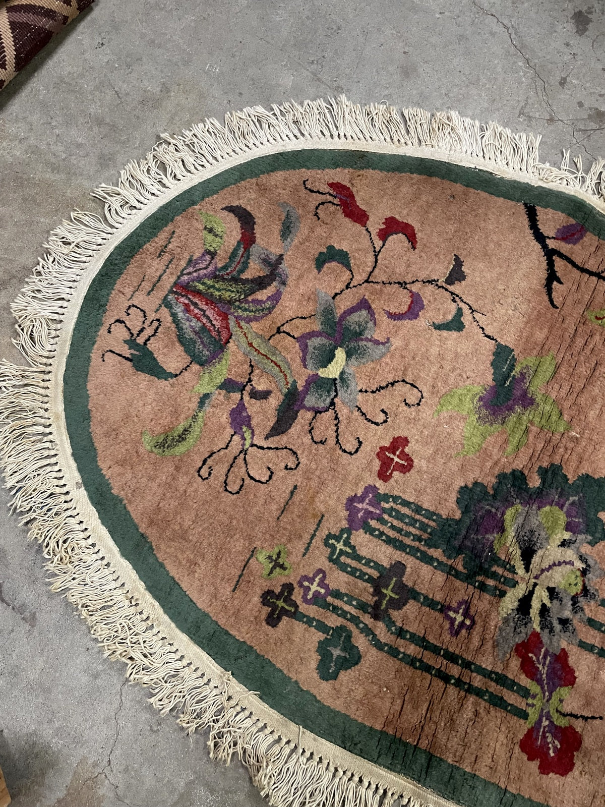 Handmade Chinese Art Deco rug, 1920s oval wool carpet with botanical motifs