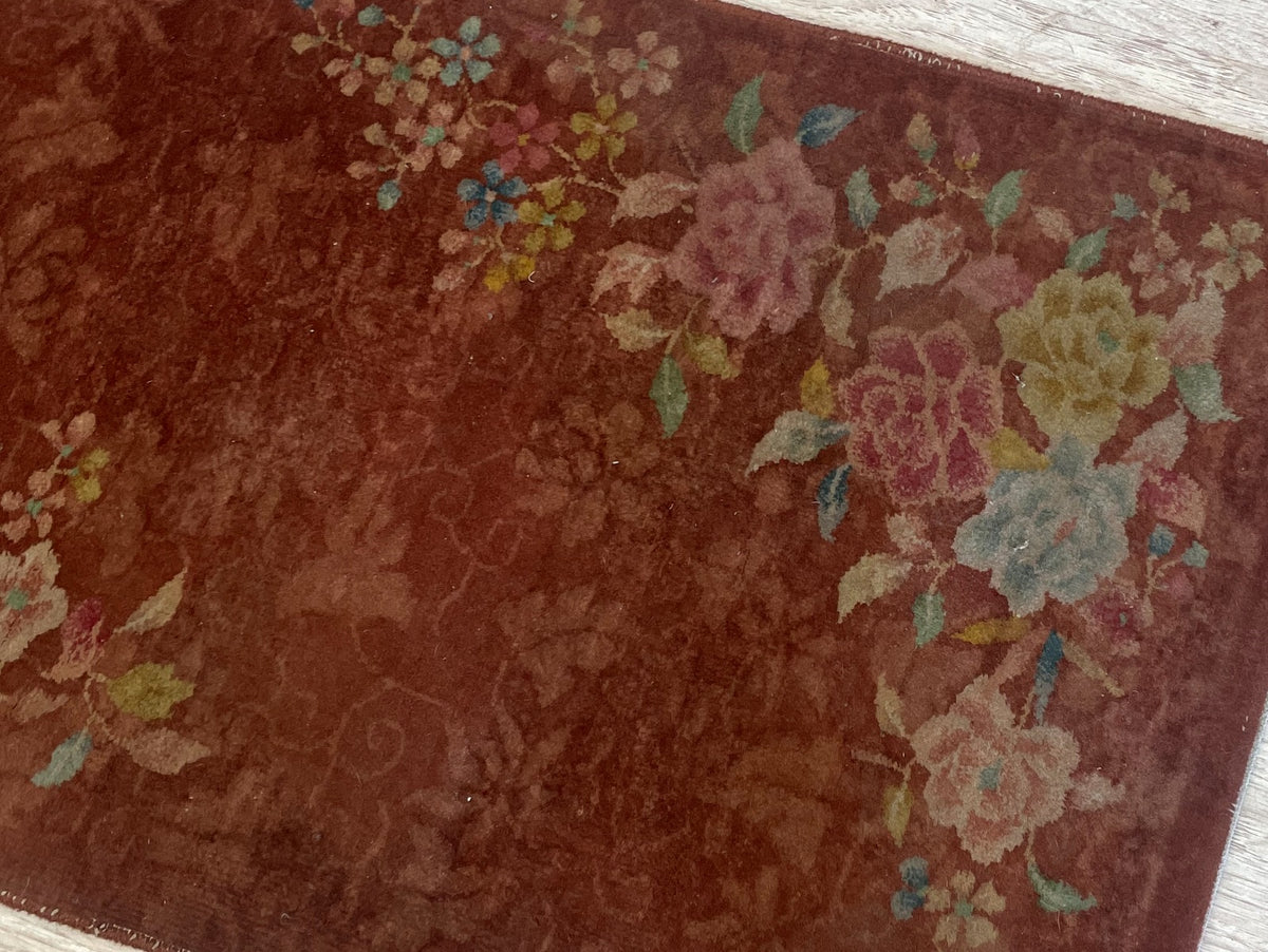 Reverse close-up with pale fabric strip along one end