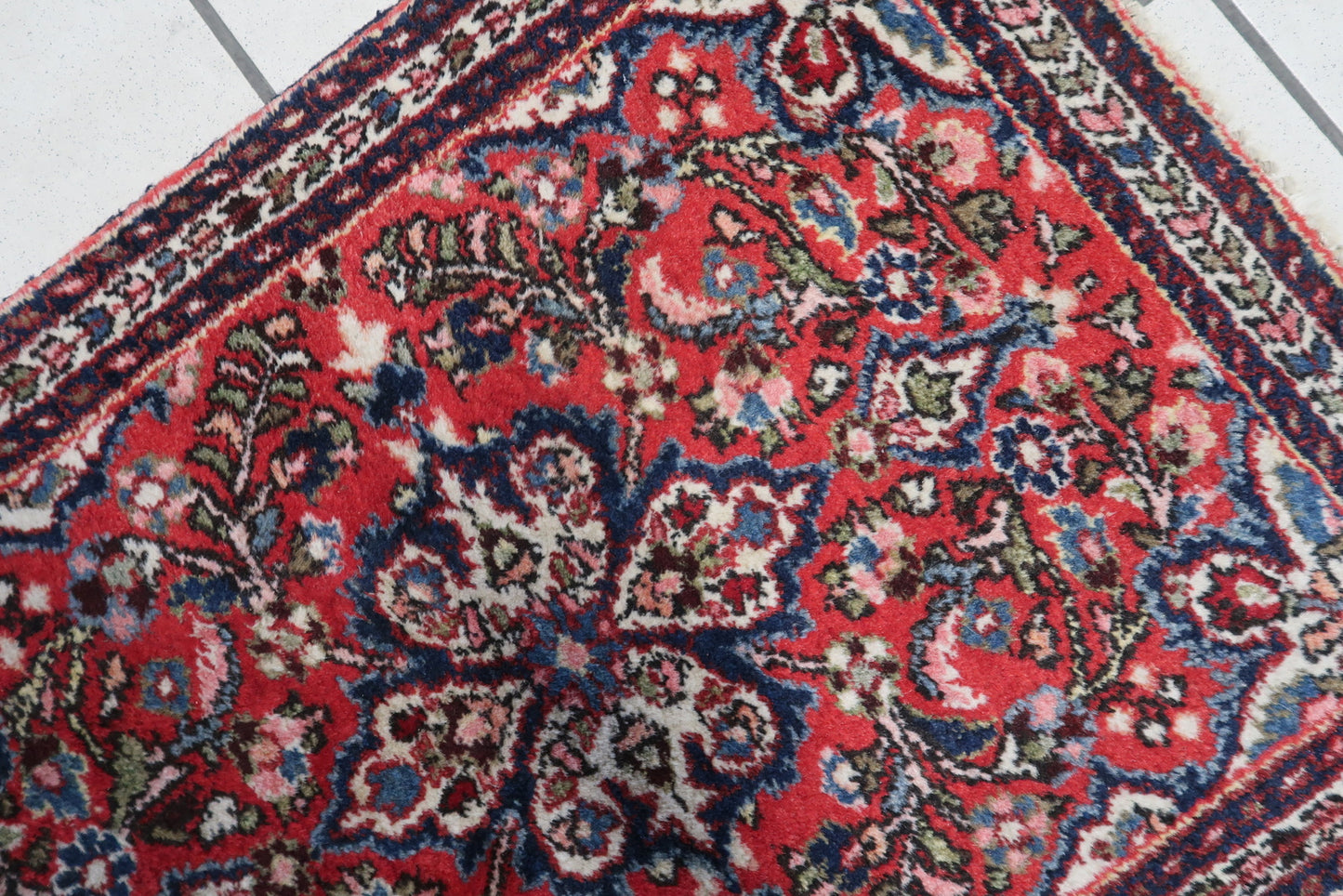 Rich Color Palette - Sarouk Carpet Design