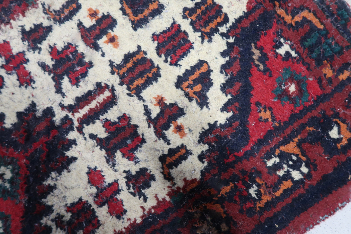 Hamadan Style - Detailed Design of Persian Rug