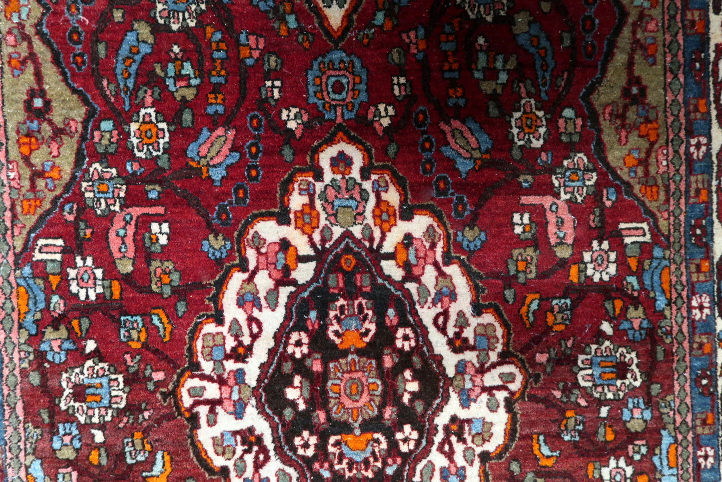 Persian-Style Mahal Rug - Beige and Orange Shades