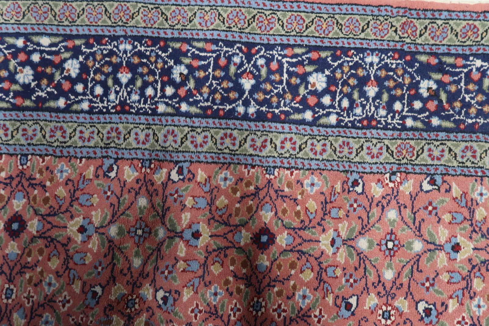 A Closer Look: Indian Agra Rug, Image 2