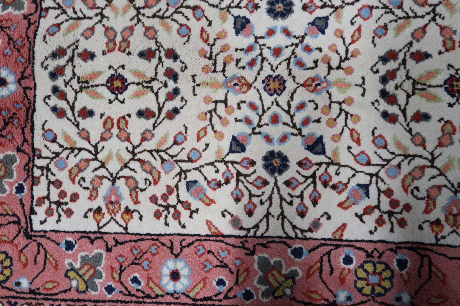 Vintage Indian Agra Rug - Exquisite Pattern Closeup 1