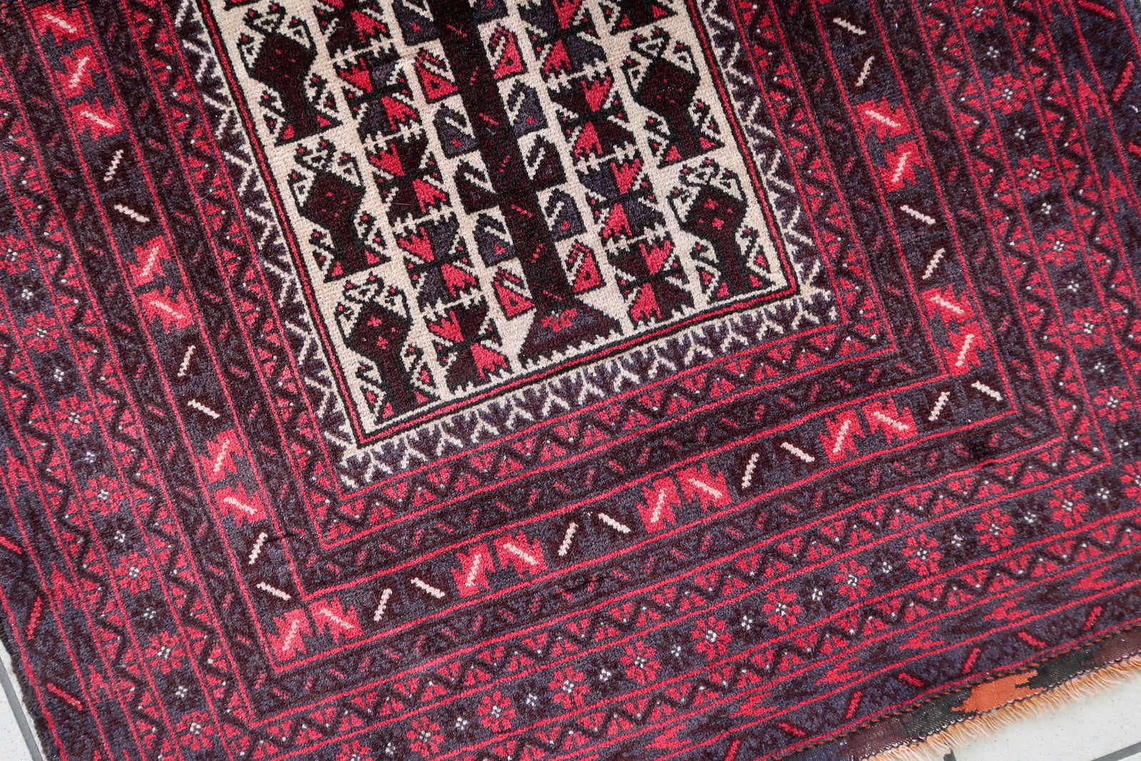 Detailed View of the Red Border and Geometric Patterns