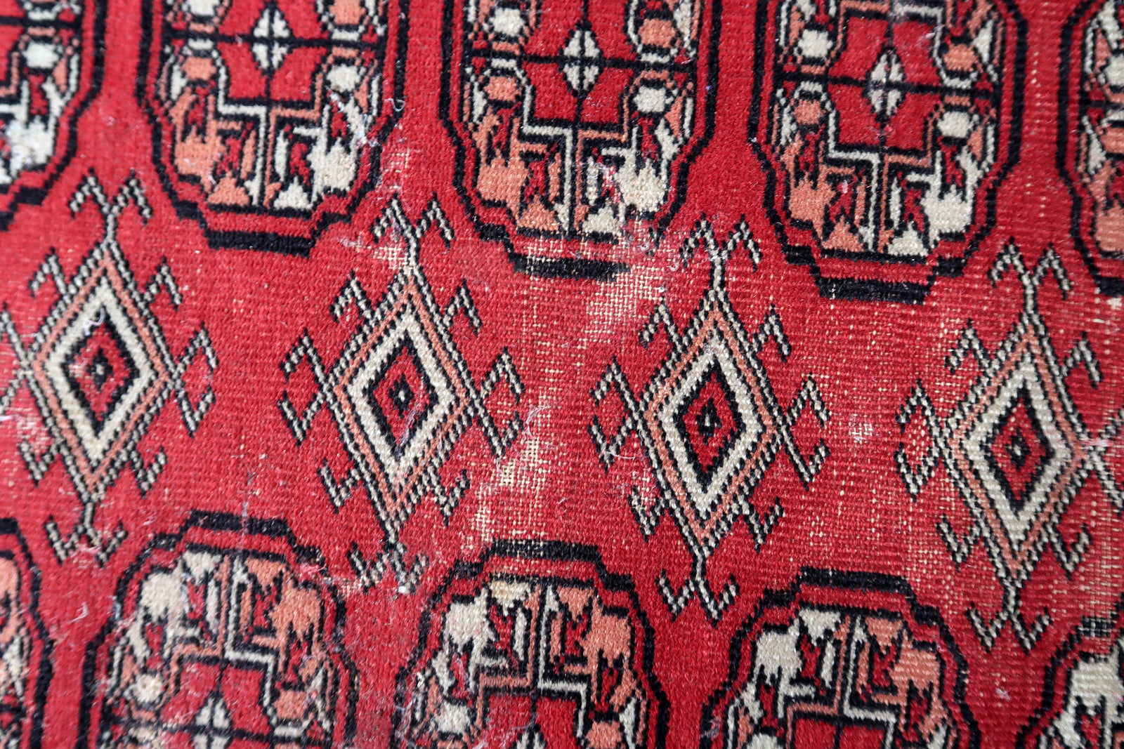 80cm x 274cm rug size.