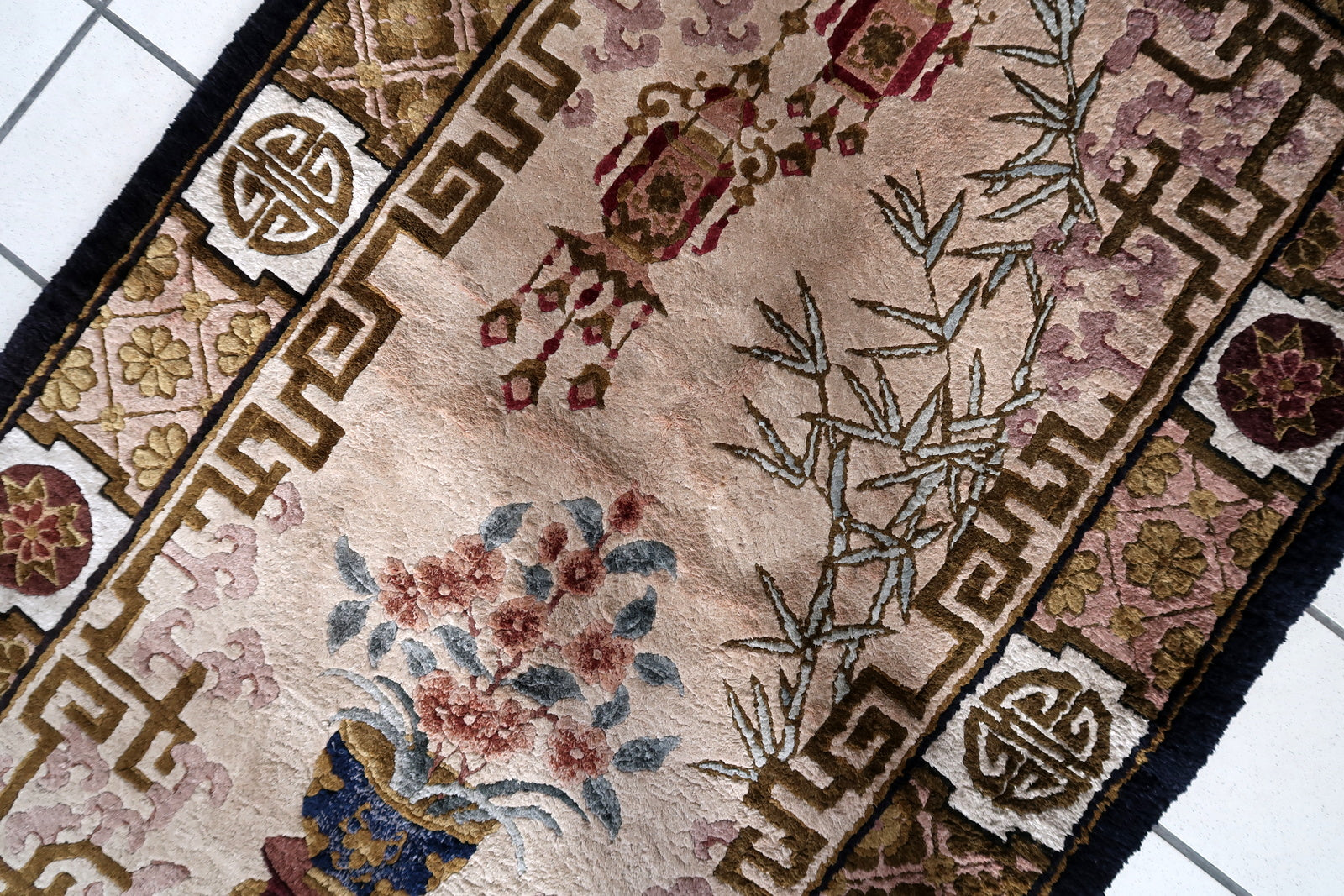 Good Condition Reflecting Care and Preservation of Handmade Vintage Art Deco Silk Rug - 1960s