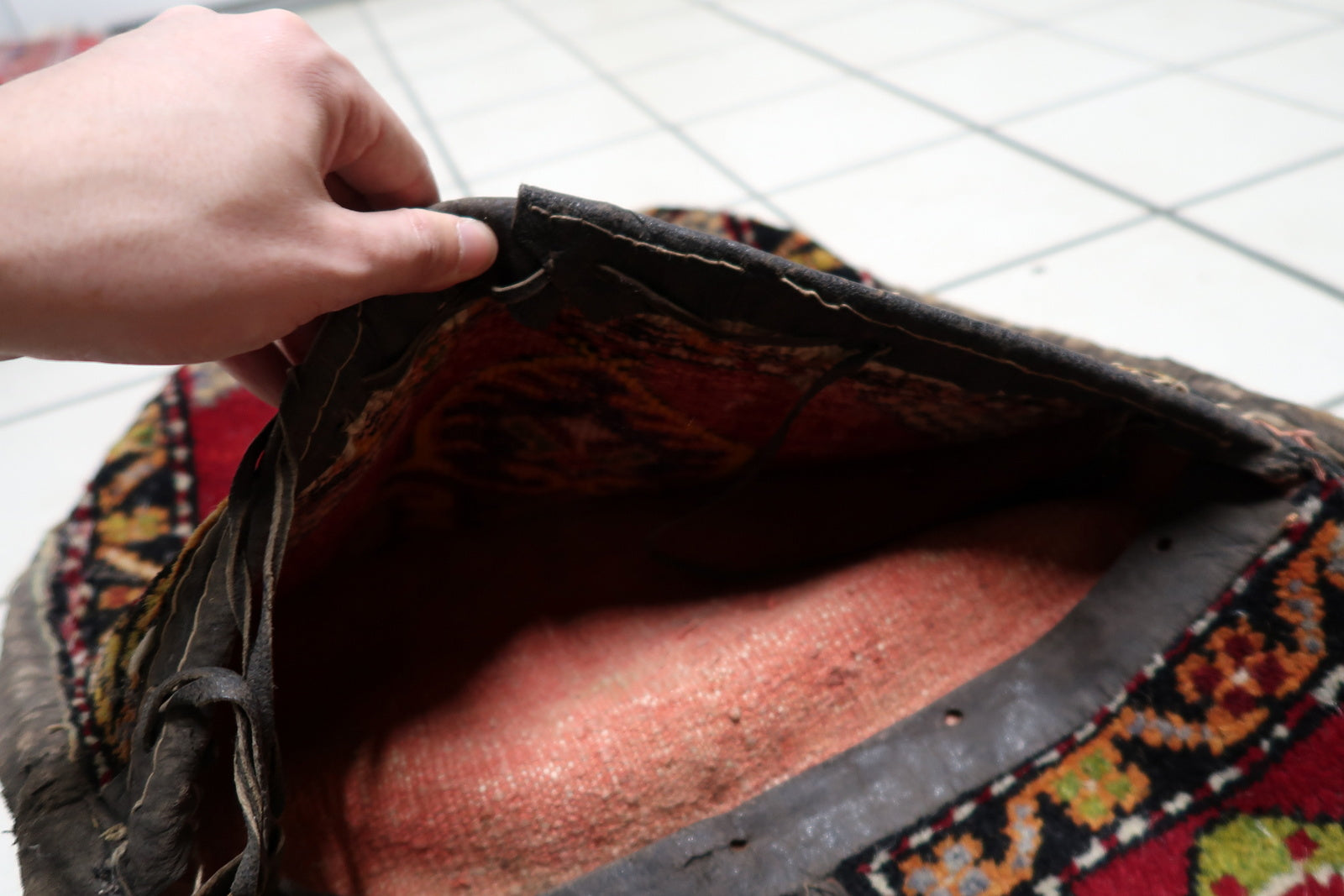 Side view showing the bag's structure and thickness

