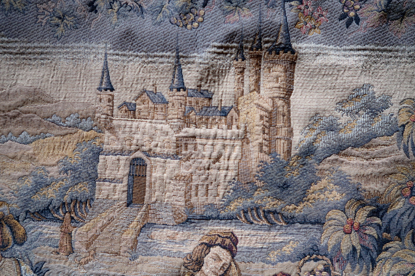 Soft yellow and beige hues in woven composition

