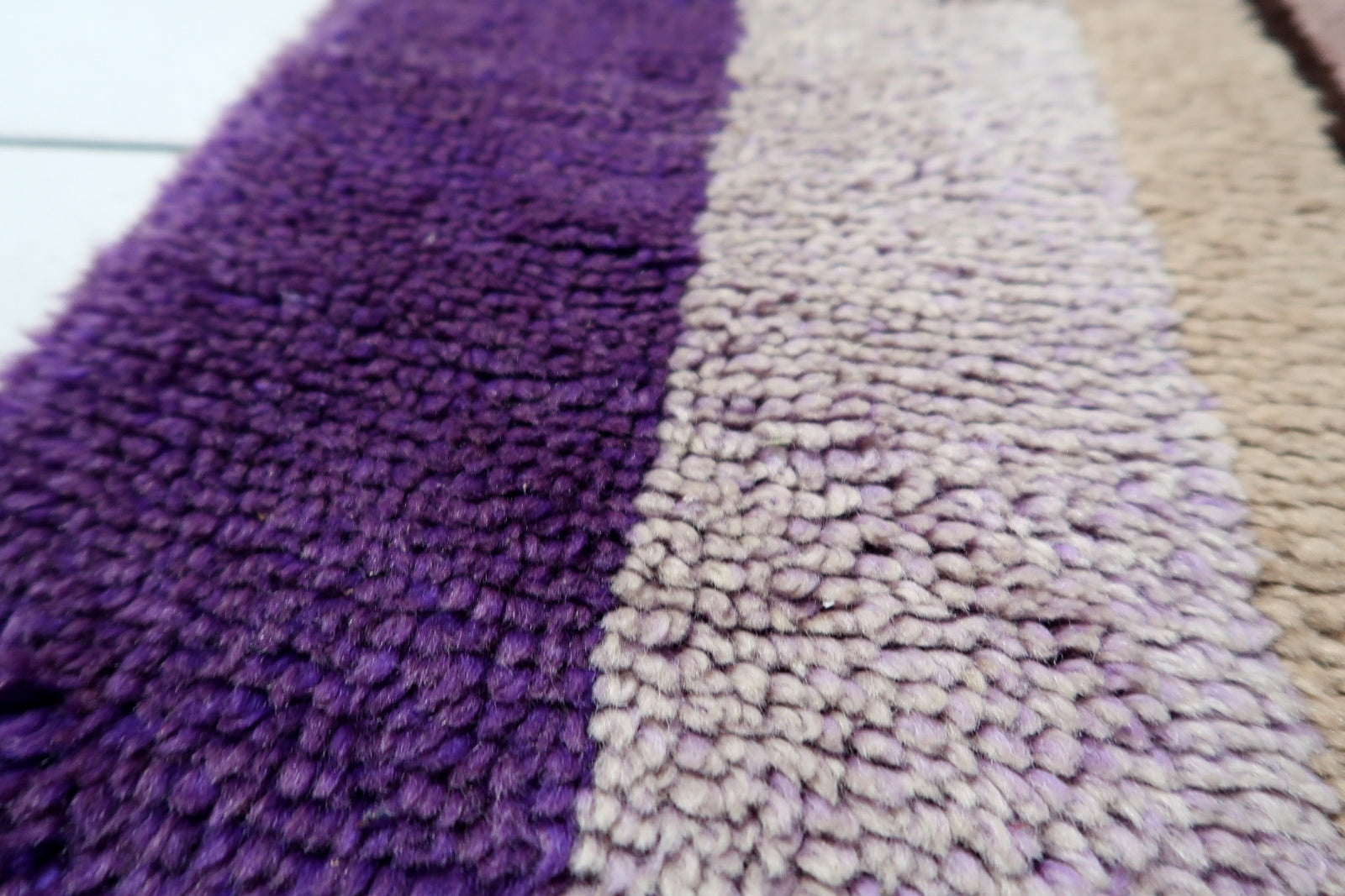 Shot emphasizing the runner's perfect scale for a long hallway or corridor.

