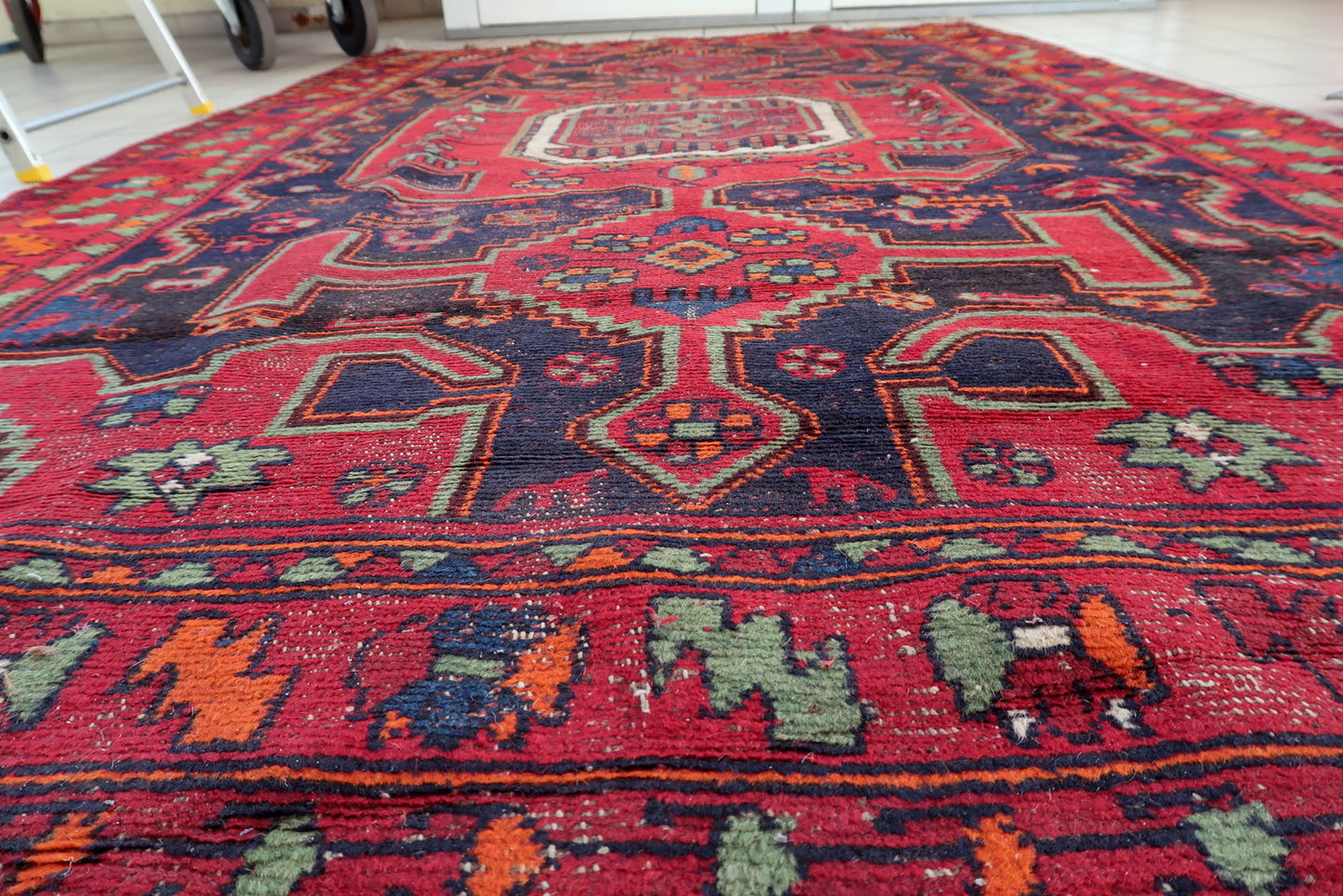 Vintage Persian rug Hamadan style, mid-size wool carpet with geometric layout