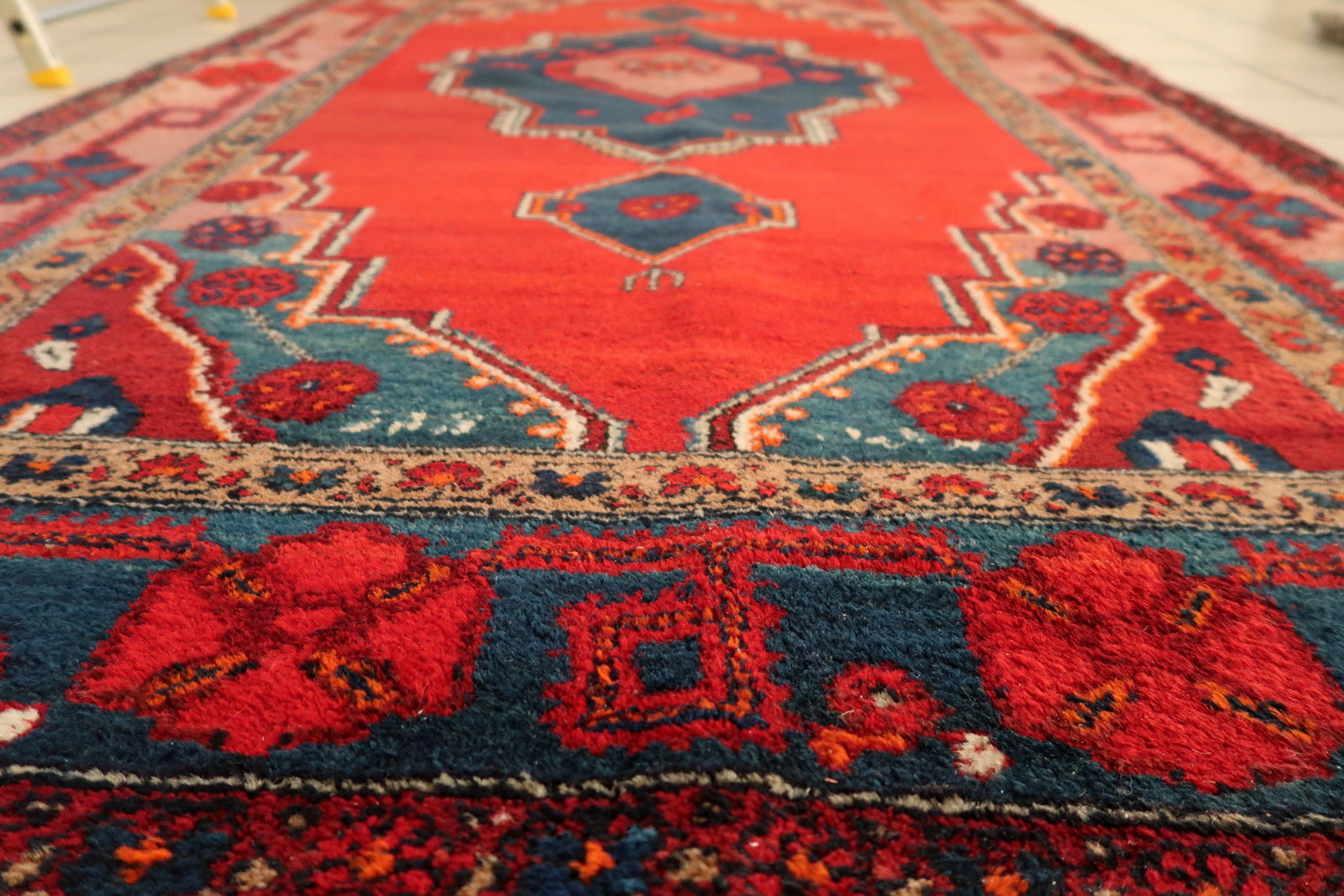 1920s Malayer rug texture detail, dense wool pile and refined weave