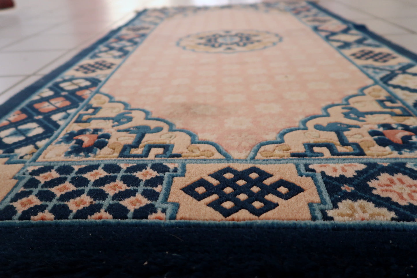 Vintage Chinese rug back view, revealing structure and weaving technique