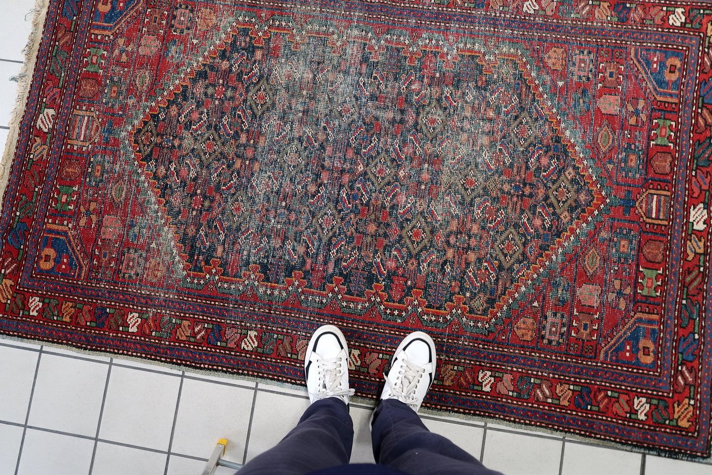 Persian Hamadan antique distressed rug circa 1920s rich red navy geometric 4.0 x 6.5 ft vintage condition.

