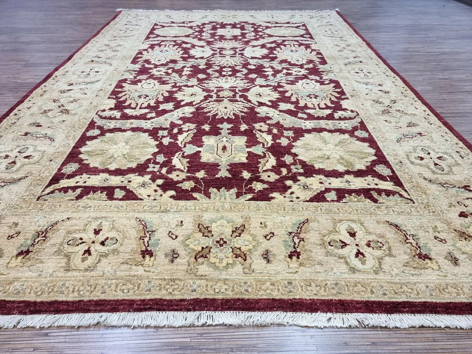 Light-toned area rug for transitional interiors

