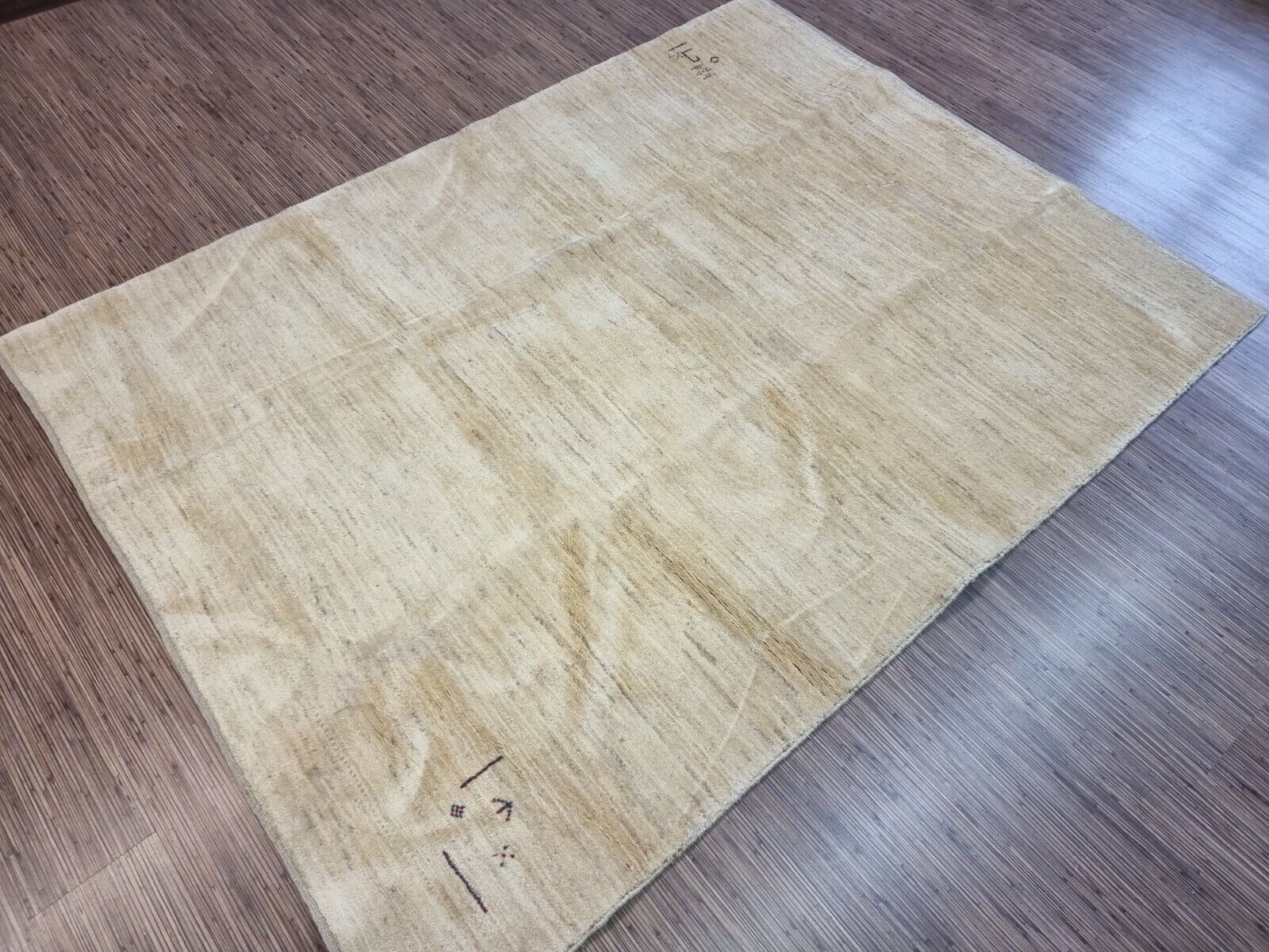 Detailed shot of the premium-quality wool material used in the Persian Gabbeh rug