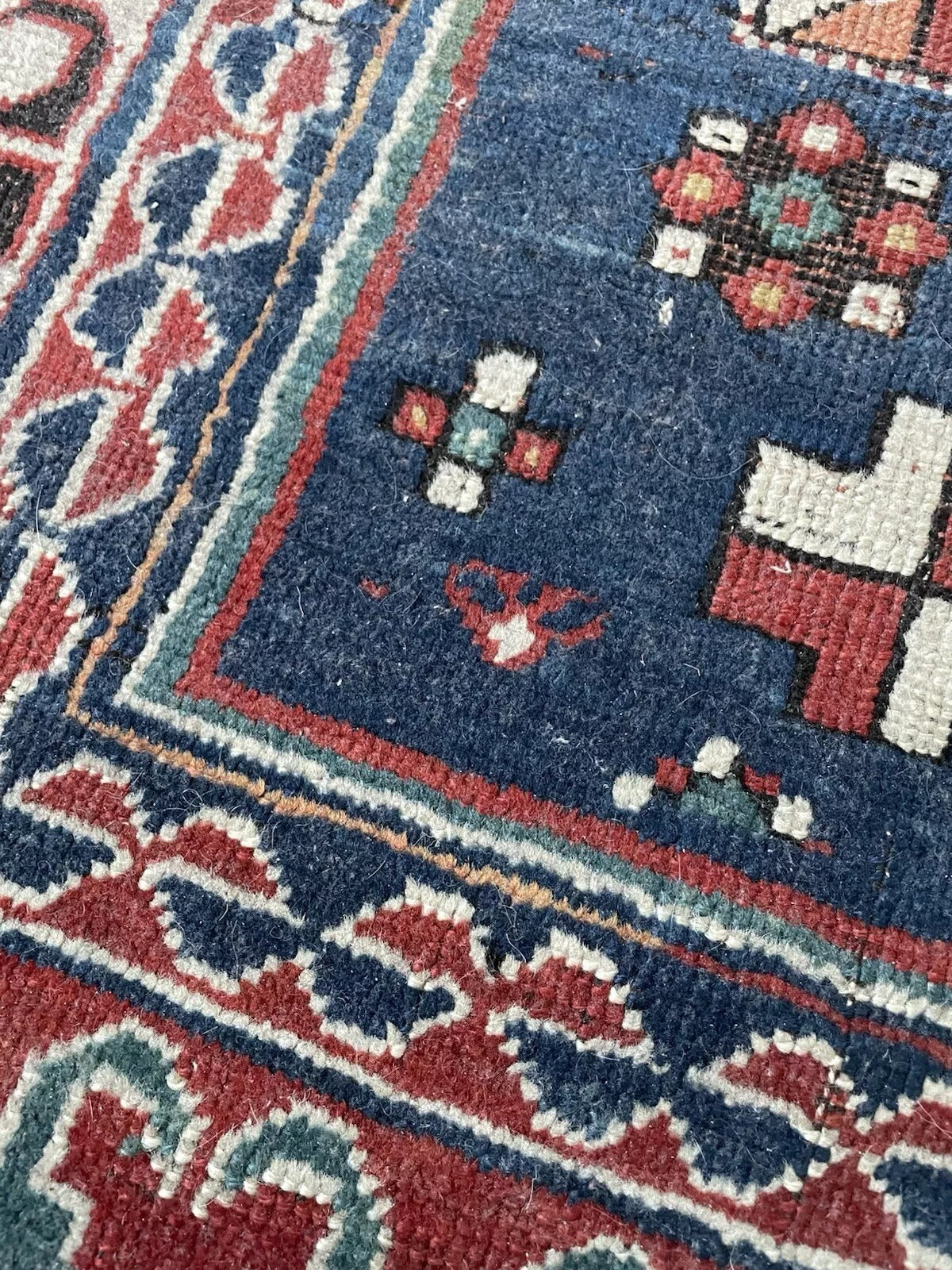 Shot focusing on the variety of smaller geometric motifs in the field.

