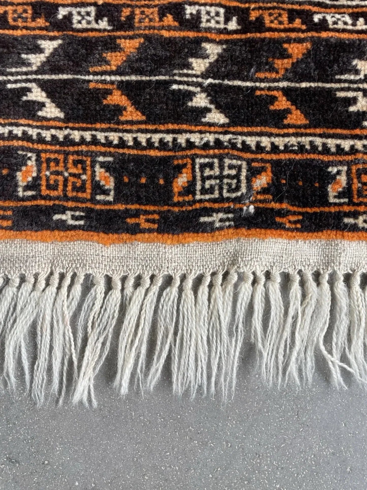 Cream and pale blue accent details

