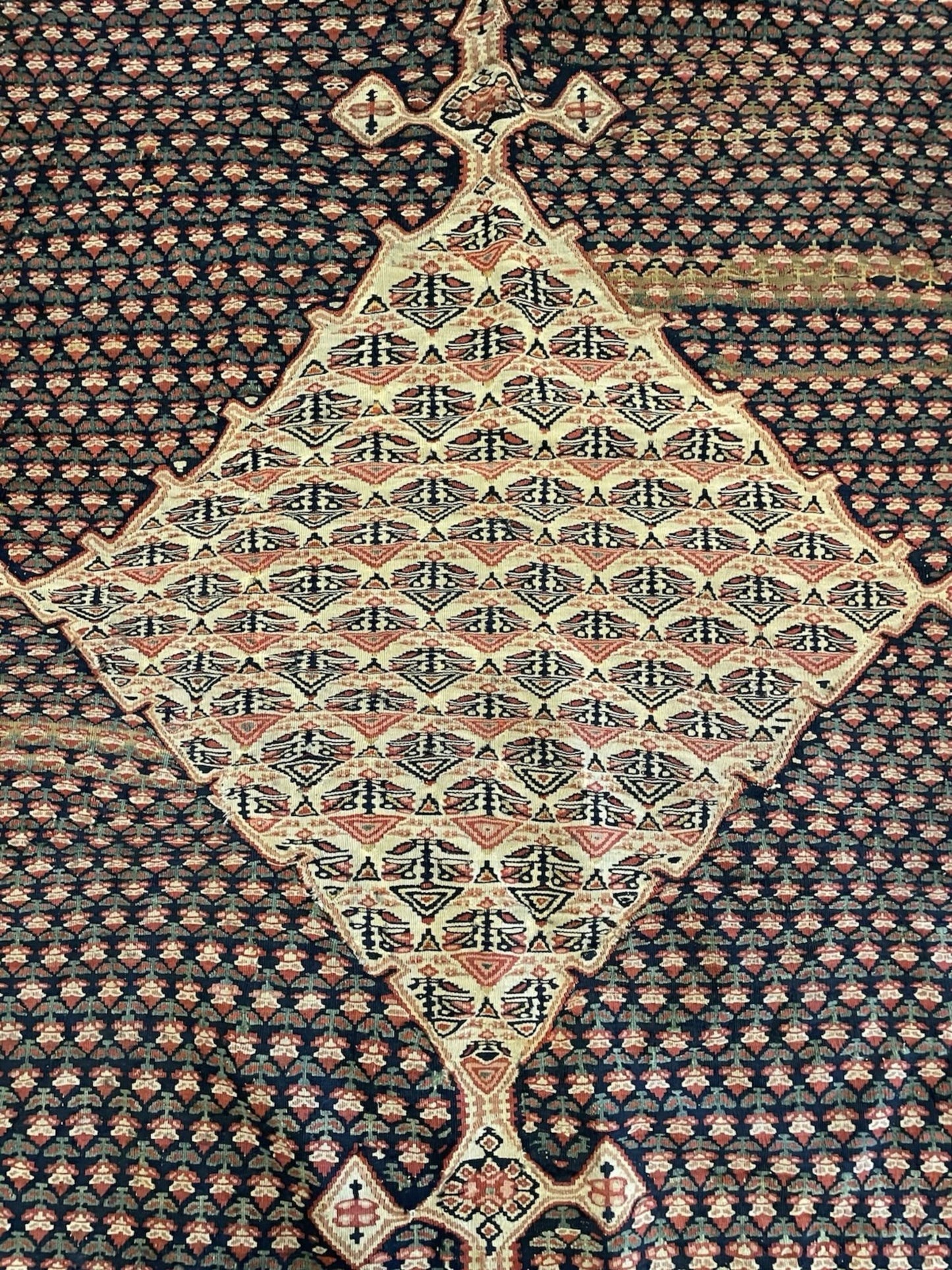 Traditional Senneh border patterns

