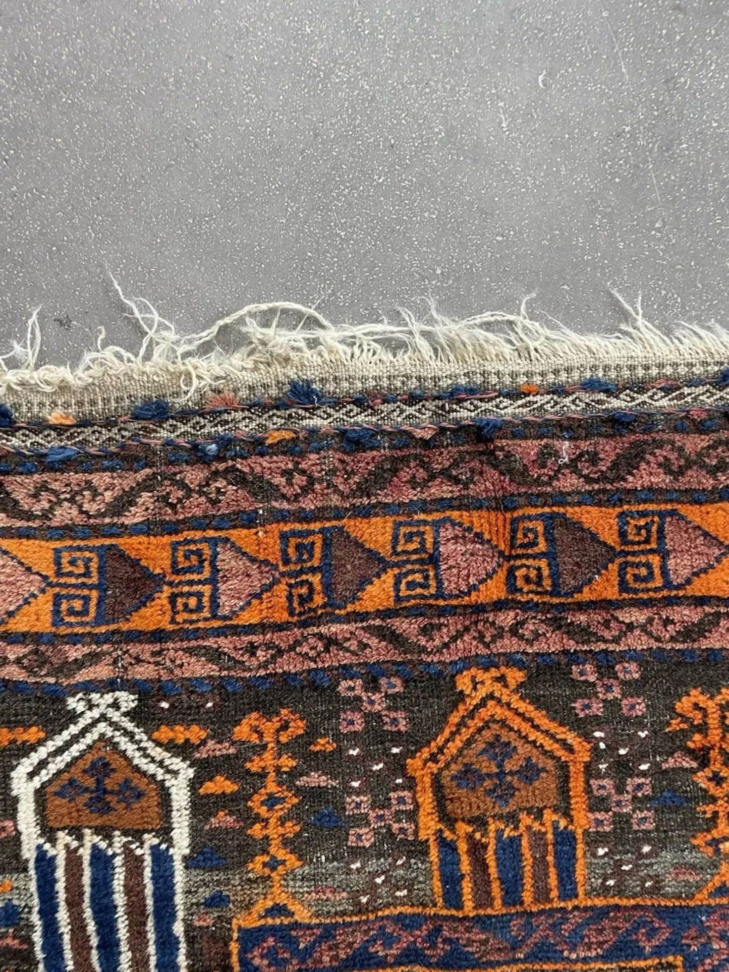 Close-up detail of the prayer niche and spandrel panel motifs.

