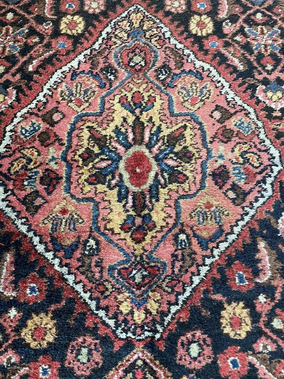 Authentic vintage Persian Bidjar rug with central medallion design
