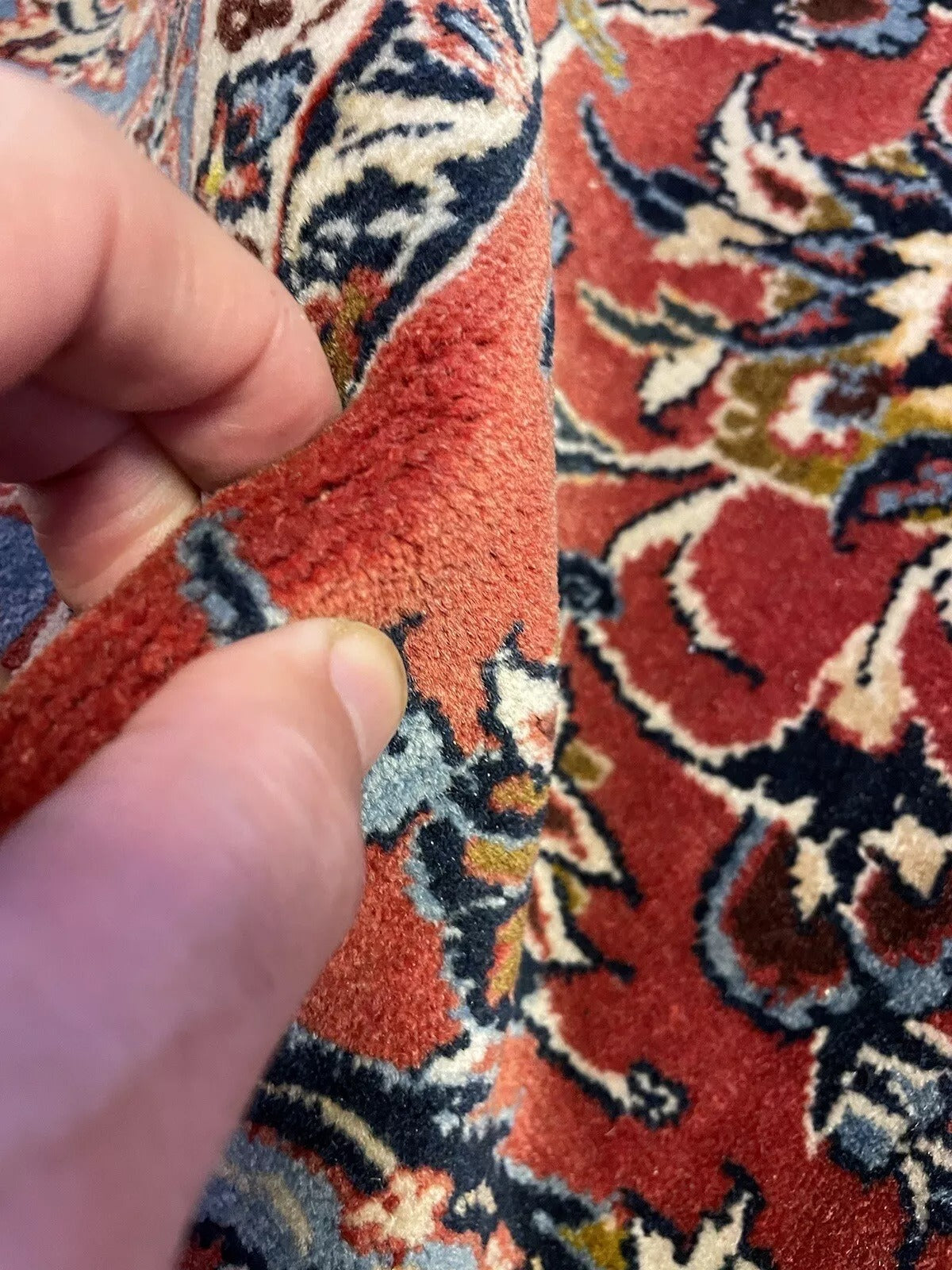 Kashan rug from the 1920s — vintage Persian craftsmanship
