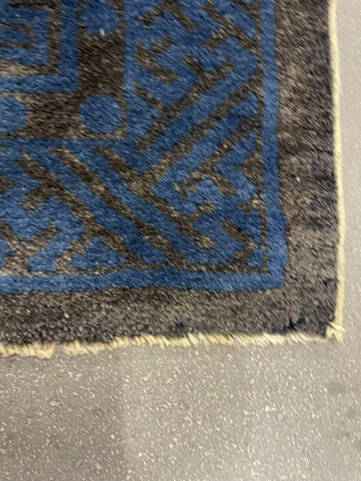 Chinese Peking wool rug with a soft and durable texture.

