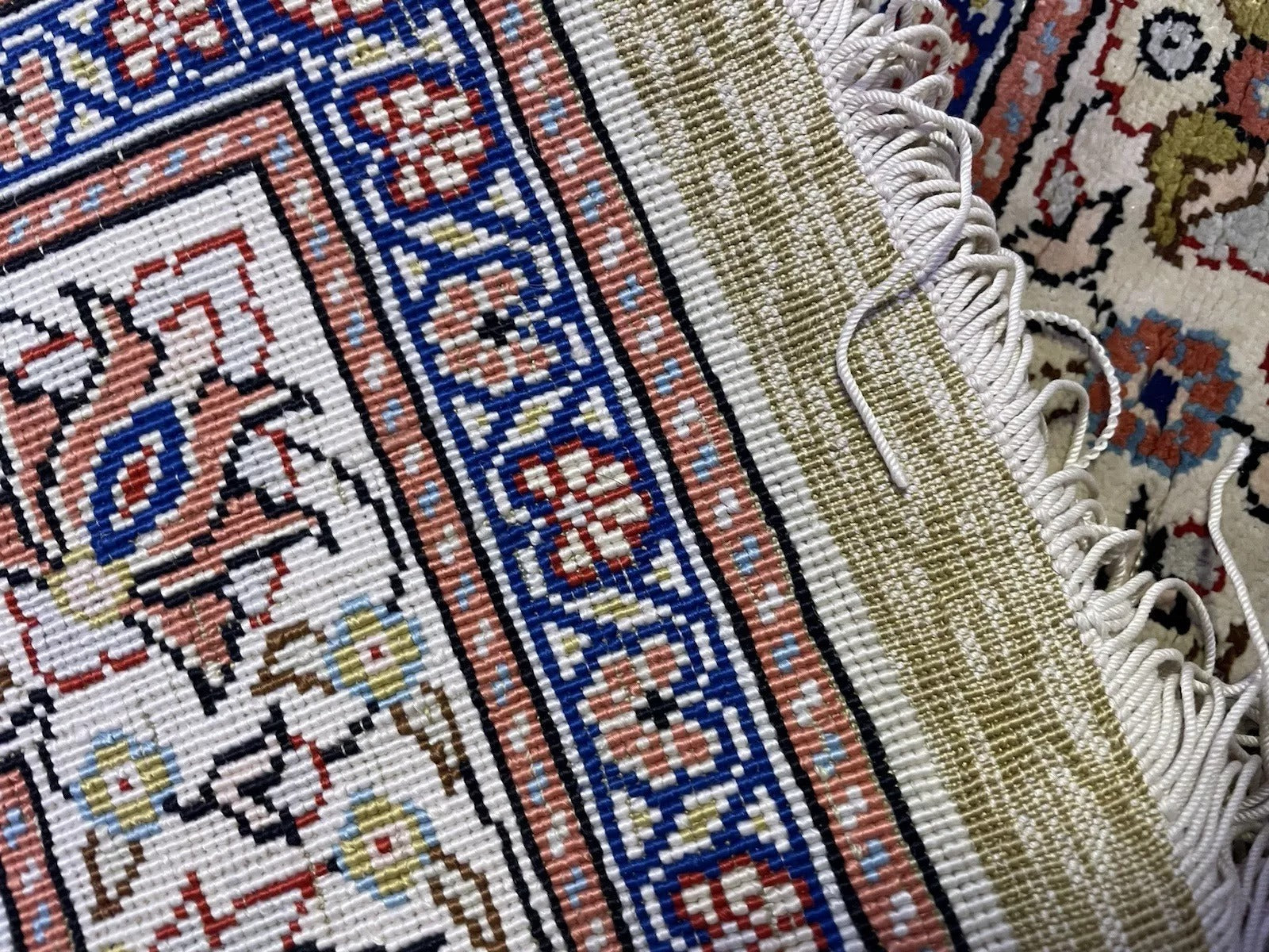 Delicate motifs woven in soft silk tones

