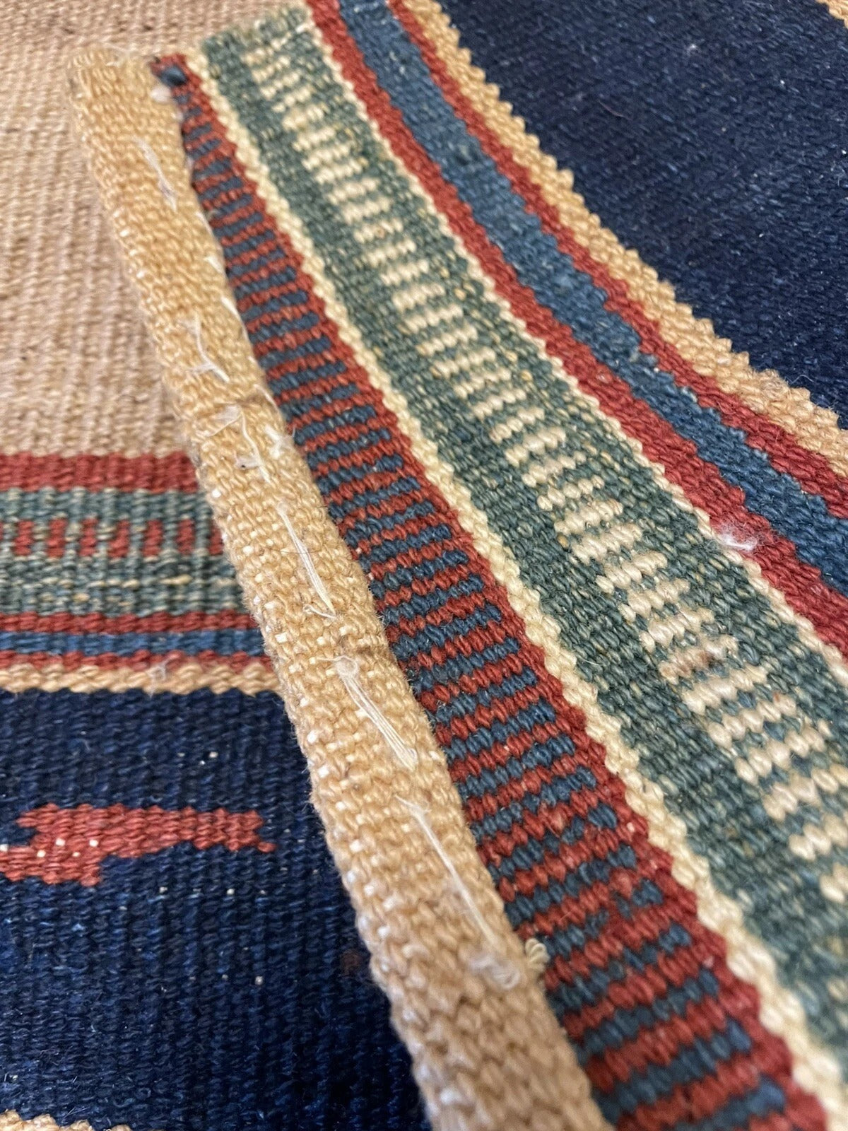 Edge and selvage detail of Gashkai flat weave

