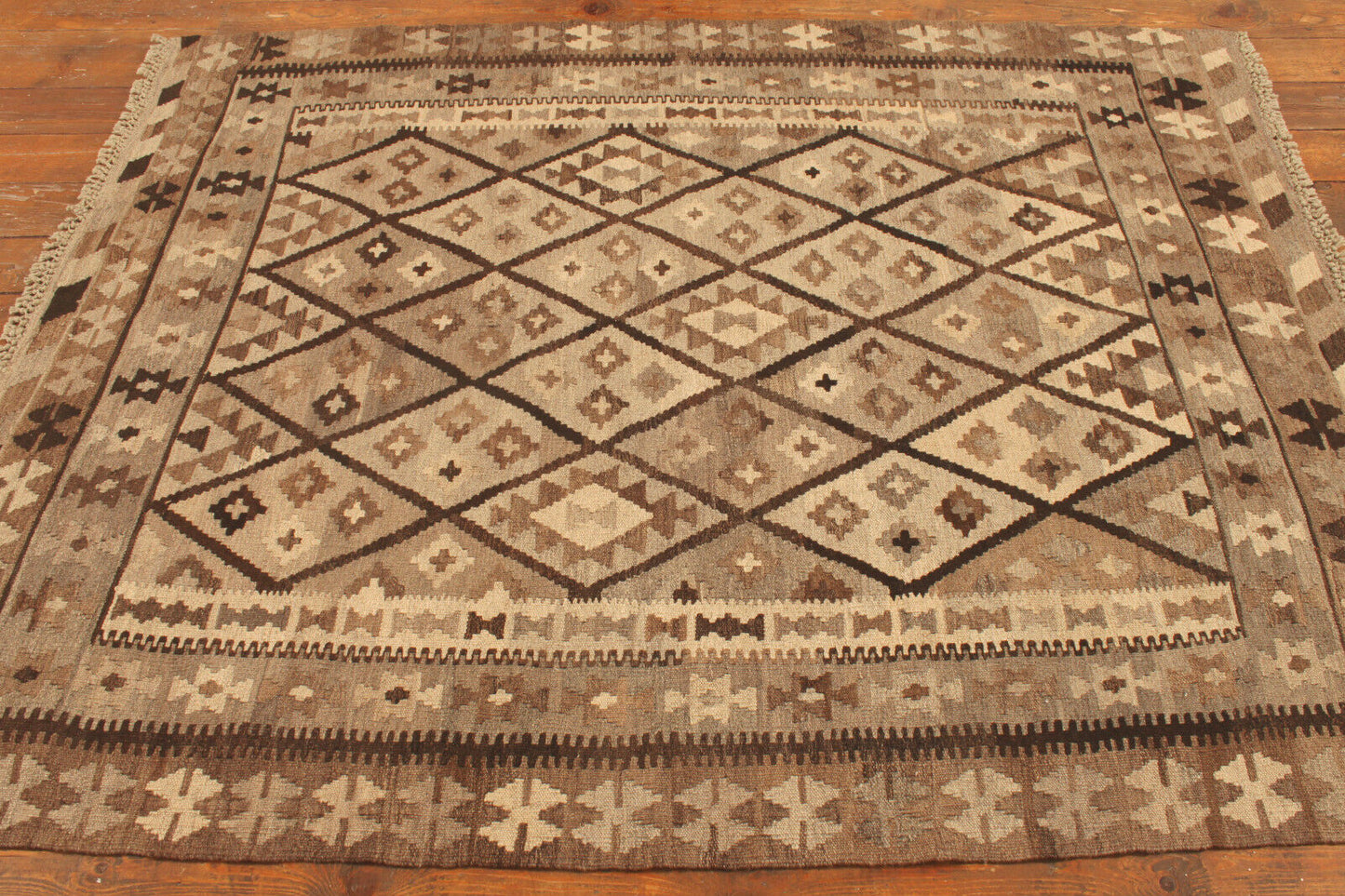 Detailed image 6: Front view of the Handmade Vintage Afghan Flatweave Kilim highlighting design elements