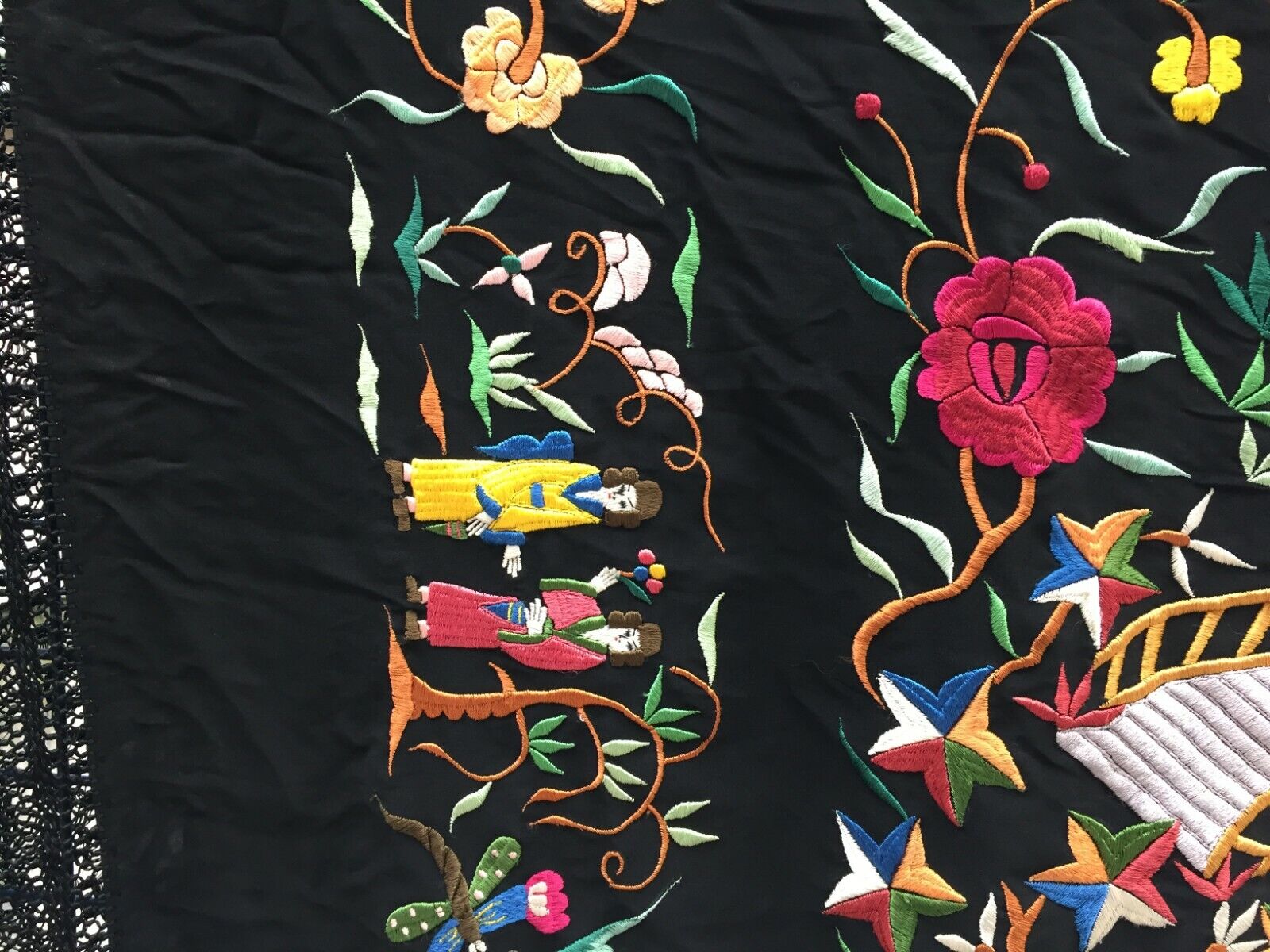 Close-up of the shawl's corner, showcasing the craftsmanship and attention to detail