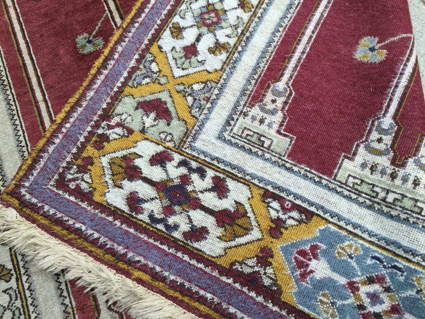 Back view of the rug highlighting its construction and dimensions