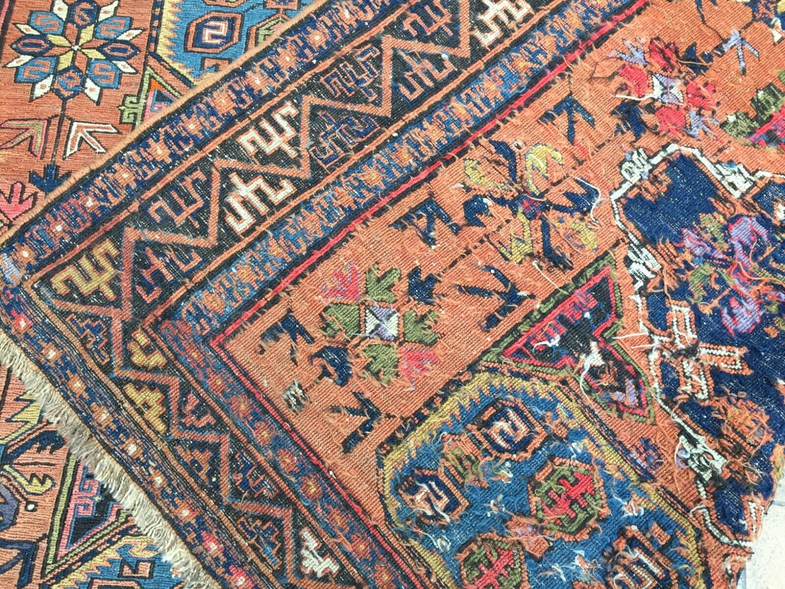 Back view of the rug highlighting its construction and dimensions