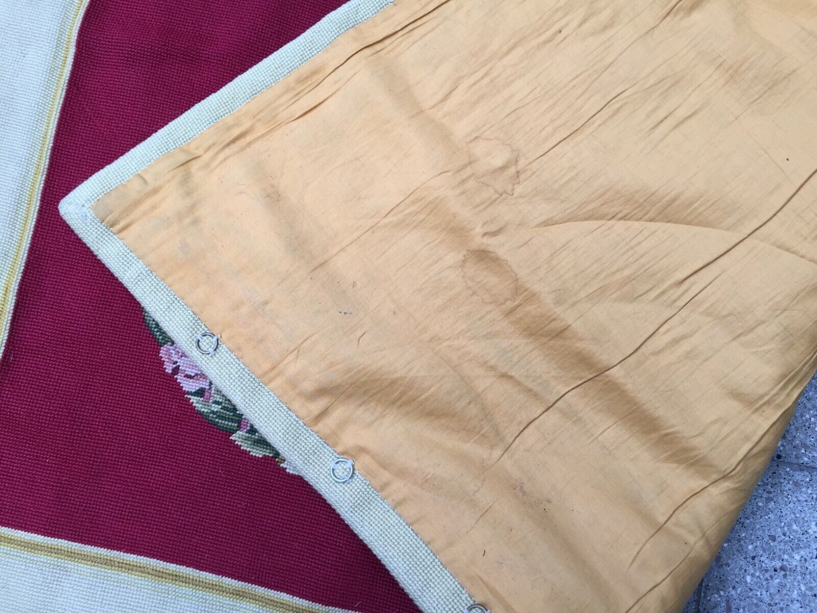 Back view of the rug showcasing its construction and dimensions