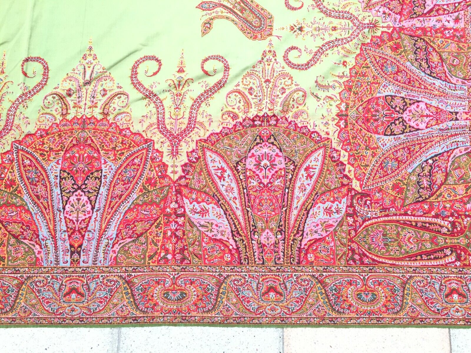 Close-up Detail of Wool Kashmir Material Ensuring Quality and Comfort on Antique Shawl - 1870s