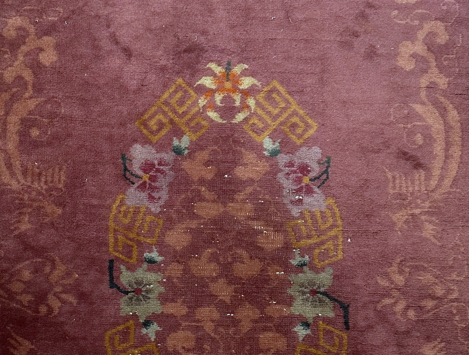 Soft wool Art Deco rug from early 20th-century China
