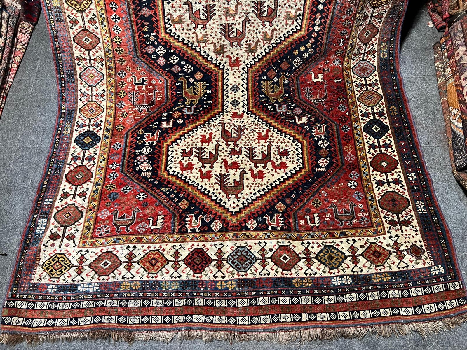 Chakarlu-style border detail with star-like repeats