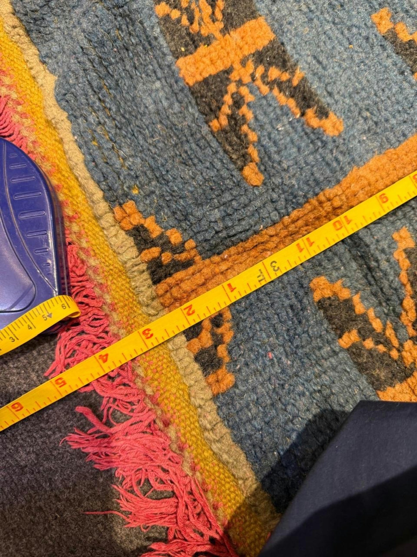 Individual red and orange symbols on the deep blue background.

