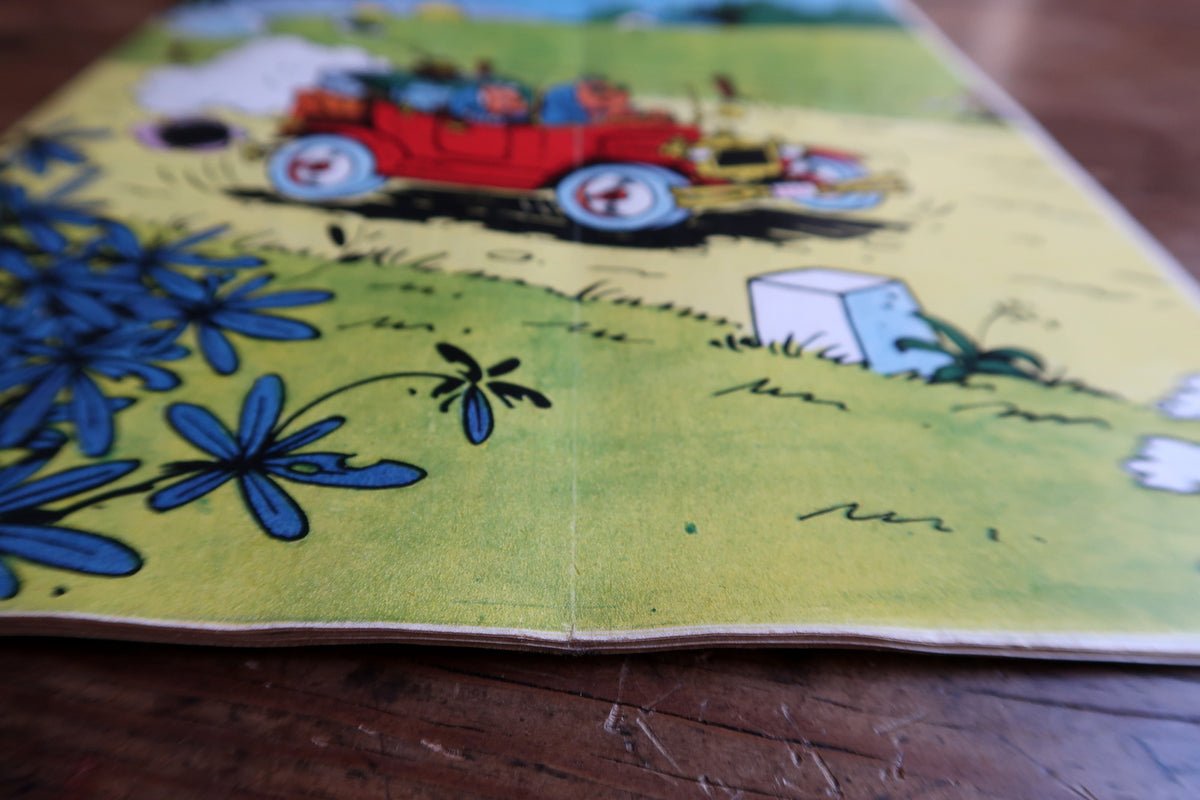 Vintage Tintin weekly magazine highlighting USS Nautilus adventure content