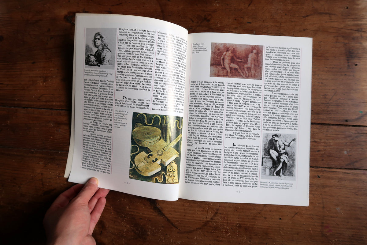 Low-angle open issue showing coated pages and the colour reproduction of the reading Virgin.