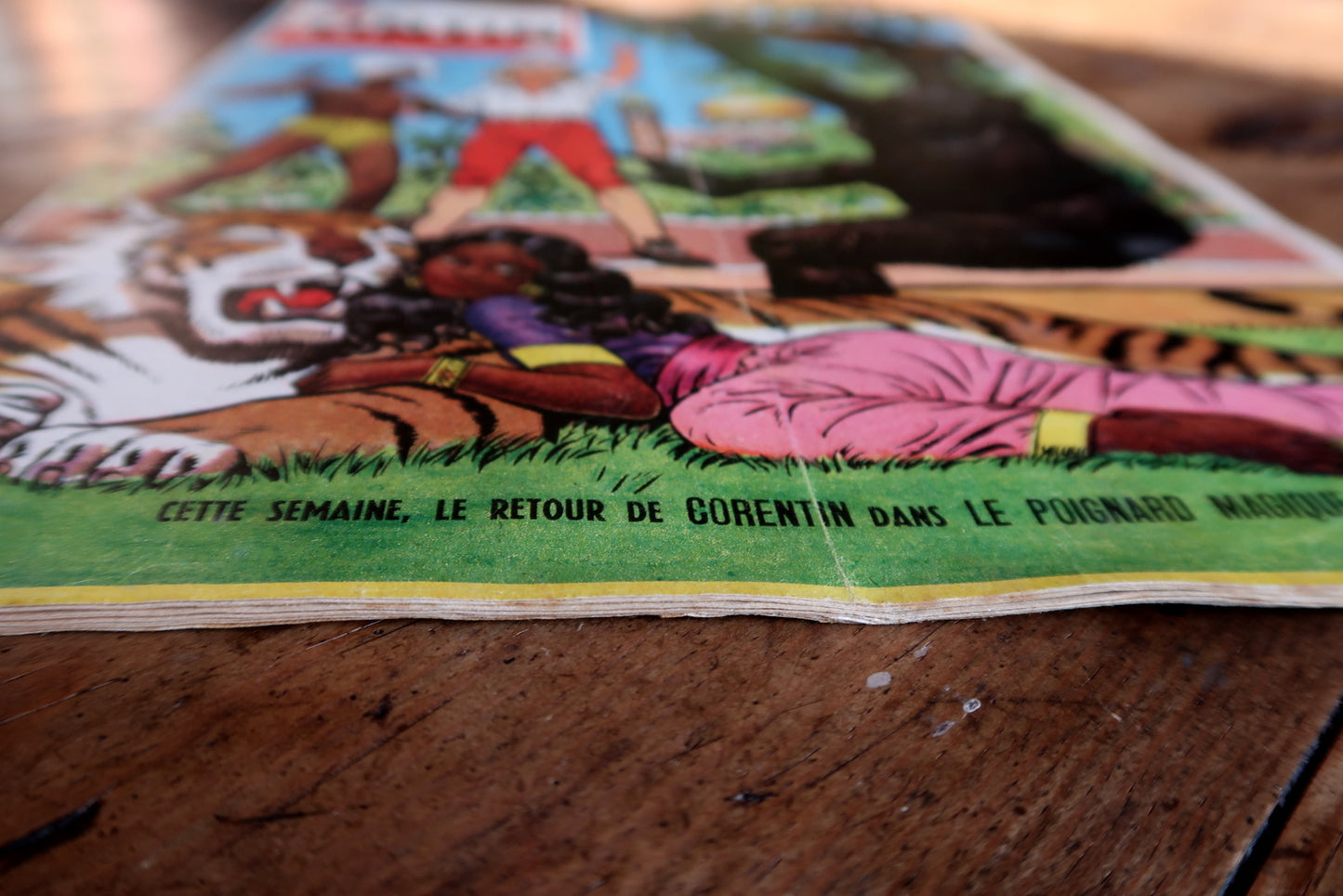 Le Journal de Tintin detail, typography and comic artwork from 1958
